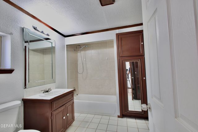 9967 Gideon Circle, Socorro, TX 79927