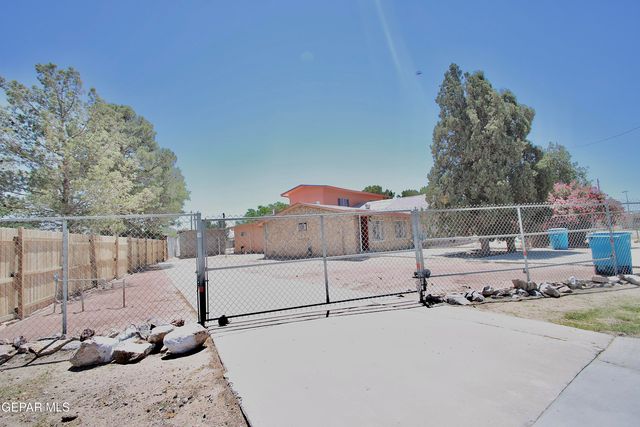 9967 Gideon Circle, Socorro, TX 79927