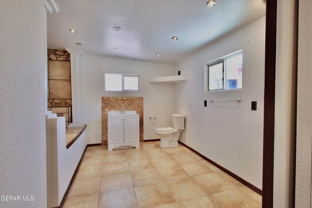 9967 Gideon Circle, Socorro, TX 79927