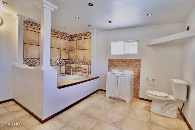 9967 Gideon Circle, Socorro, TX 79927