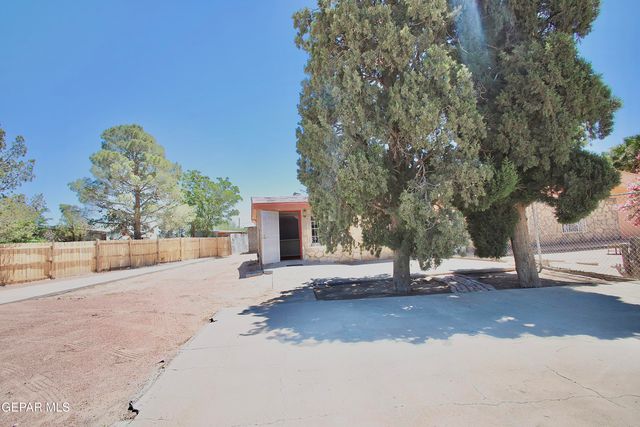 9967 Gideon Circle, Socorro, TX 79927
