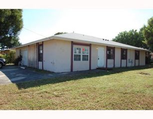 901 SW 78th Ave, North Lauderdale, FL 33068