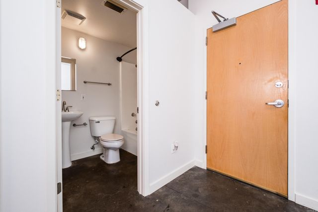 423 E 3rd St Apt 303, Little Rock, AR 72201