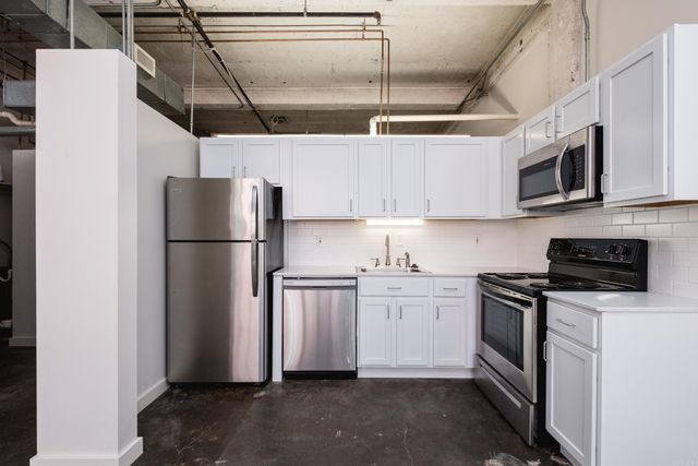 423 E 3rd St Apt 303, Little Rock, AR 72201