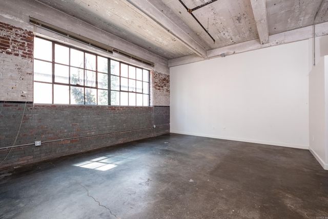 423 E 3rd St Apt 303, Little Rock, AR 72201