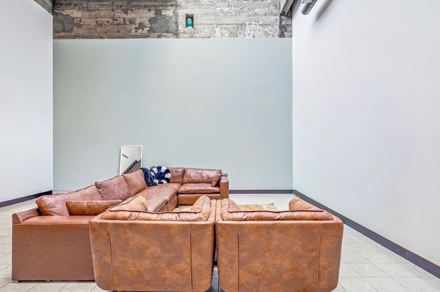 214 4th Street E 213, Saint Paul, MN 55101