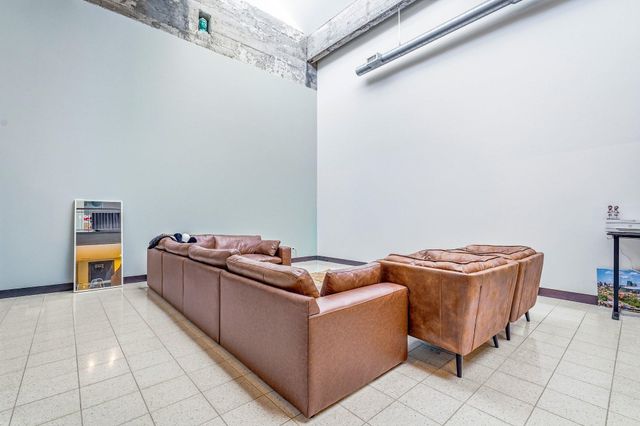 214 4th Street E 213, Saint Paul, MN 55101