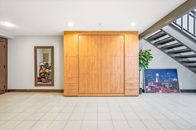 214 4th Street E 213, Saint Paul, MN 55101