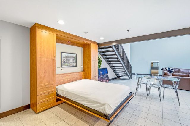 214 4th Street E 213, Saint Paul, MN 55101