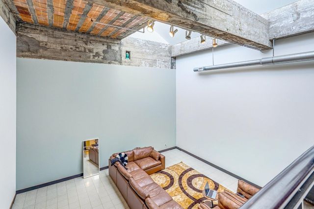 214 4th Street E 213, Saint Paul, MN 55101