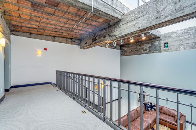 214 4th Street E 213, Saint Paul, MN 55101