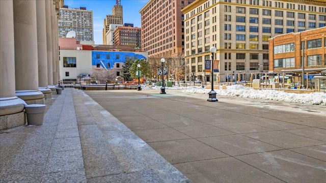 214 4th Street E 213, Saint Paul, MN 55101