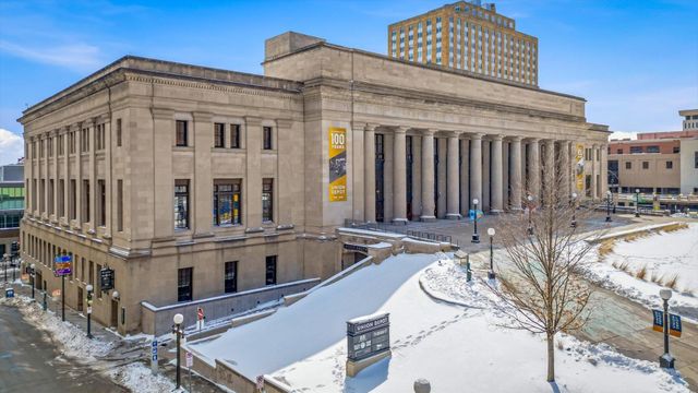 214 4th Street E 213, Saint Paul, MN 55101