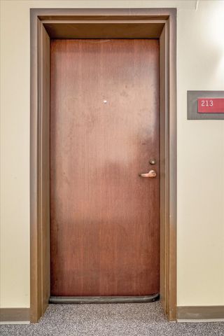 214 4th Street E 213, Saint Paul, MN 55101