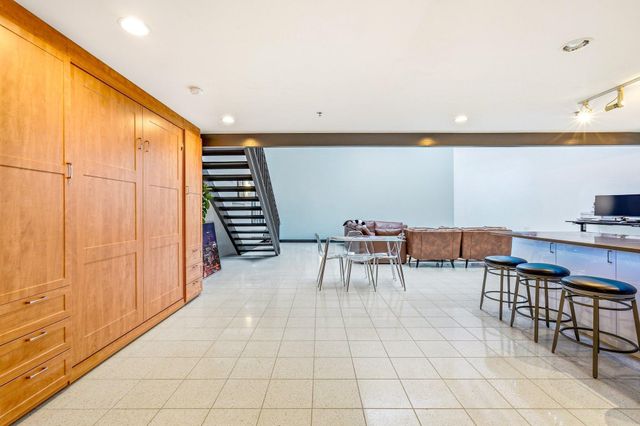 214 4th Street E 213, Saint Paul, MN 55101