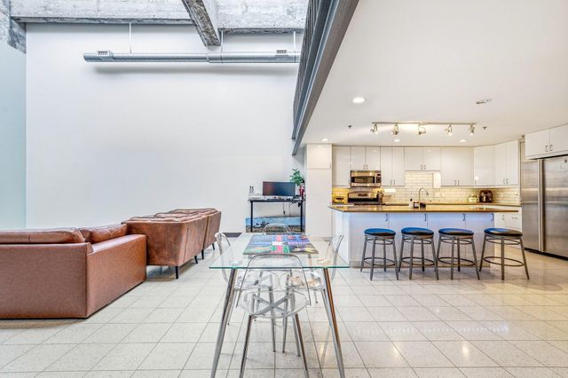 214 4th Street E 213, Saint Paul, MN 55101