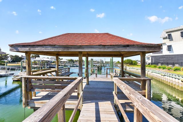 2254 S Waccamaw Dr., Garden City Beach, SC 29576
