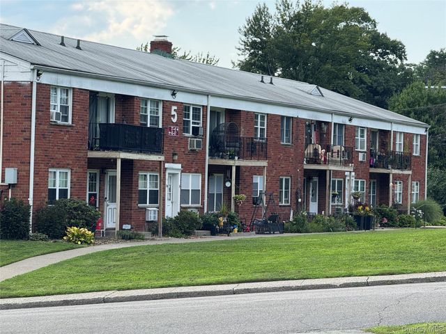 8 Colonial Road 28, Beacon, NY 12508