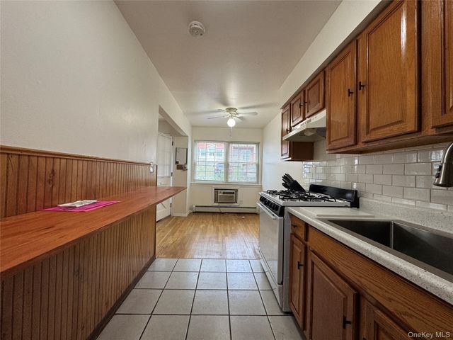 8 Colonial Road 28, Beacon, NY 12508