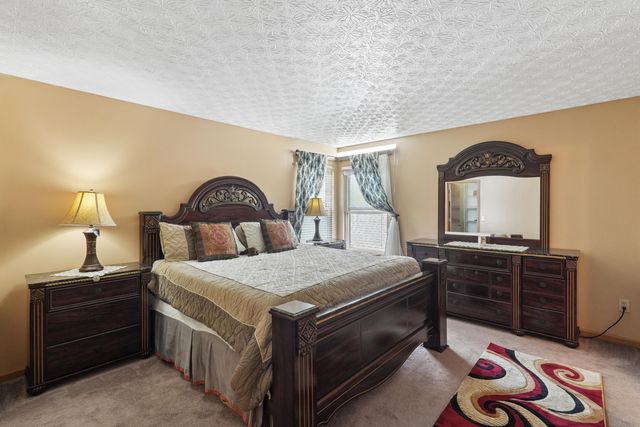 5901 Stillponds Place, Columbus, OH 43228