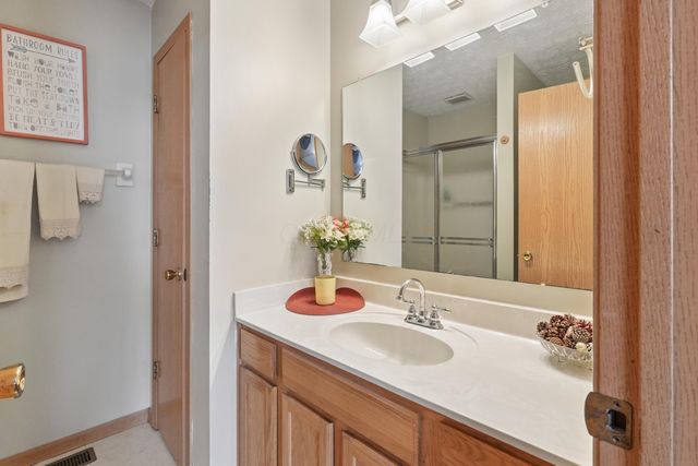 5901 Stillponds Place, Columbus, OH 43228