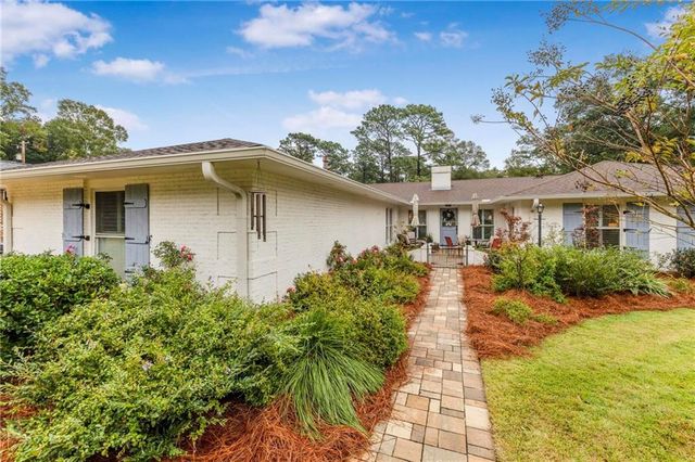 453 Boone Lane, Fairhope, AL 36532