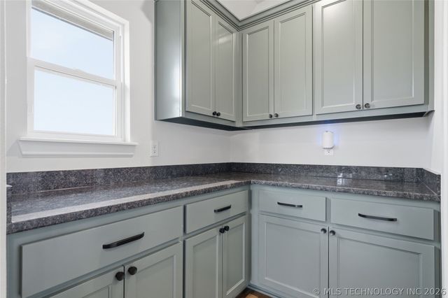 16713 S 1st East Avenue, Glenpool, OK 74033