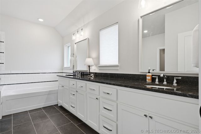 16713 S 1st East Avenue, Glenpool, OK 74033