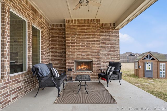 16713 S 1st East Avenue, Glenpool, OK 74033