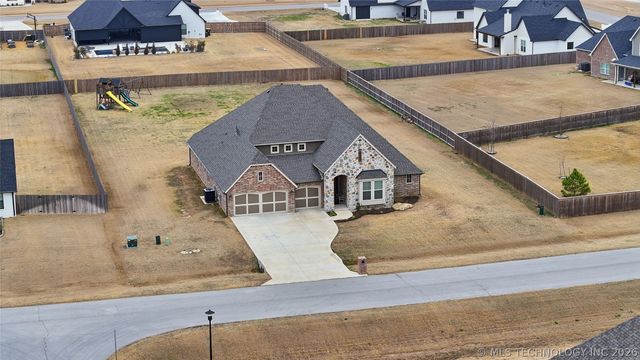 16713 S 1st East Avenue, Glenpool, OK 74033