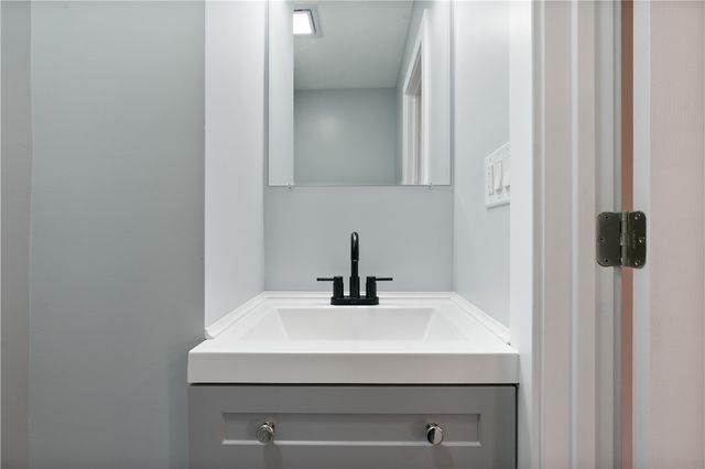 3030 Shady Avenue, Squirrel Hill, PA 15217