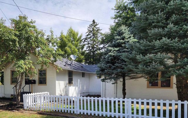 111 Walnut STREET, Delavan, WI 53115