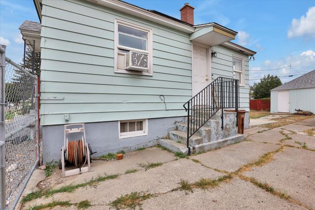 423 E Walton Ave, Spokane, WA 99207