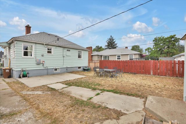 423 E Walton Ave, Spokane, WA 99207