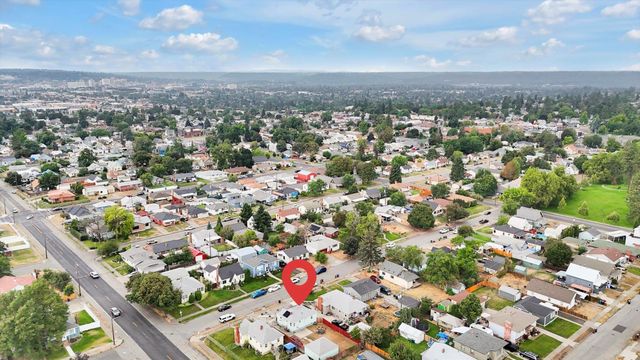 423 E Walton Ave, Spokane, WA 99207