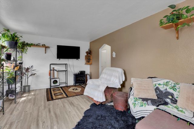 423 E Walton Ave, Spokane, WA 99207
