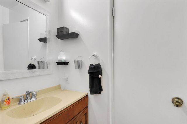 423 E Walton Ave, Spokane, WA 99207