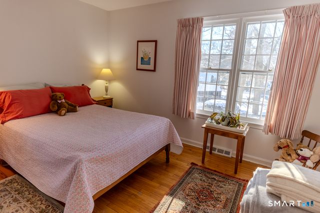 65 Main Street 21, Essex, CT 06442