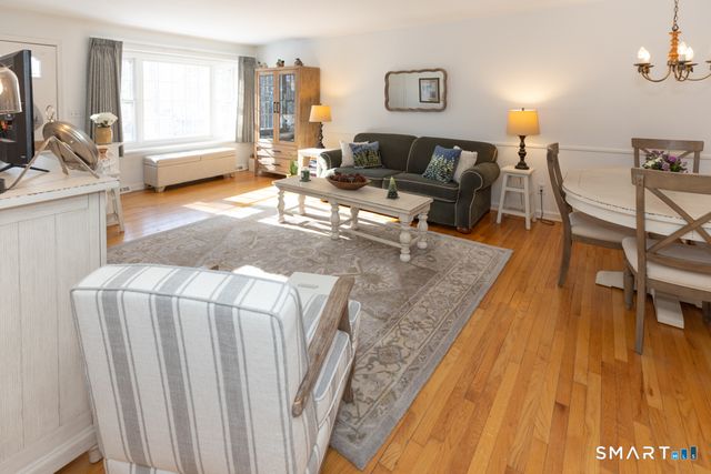 65 Main Street 21, Essex, CT 06442