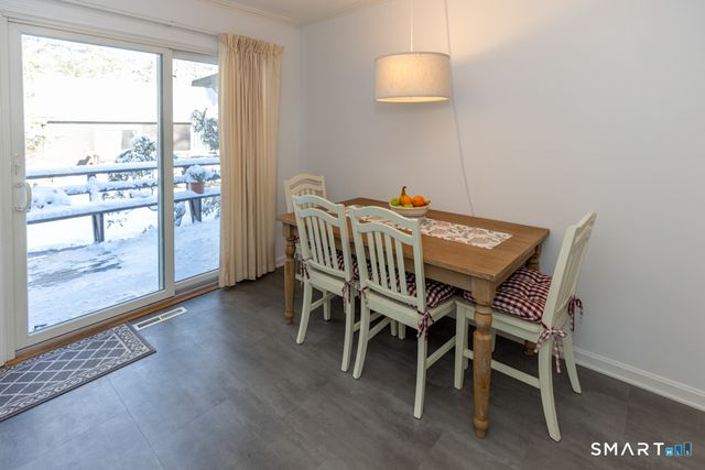 65 Main Street 21, Essex, CT 06442