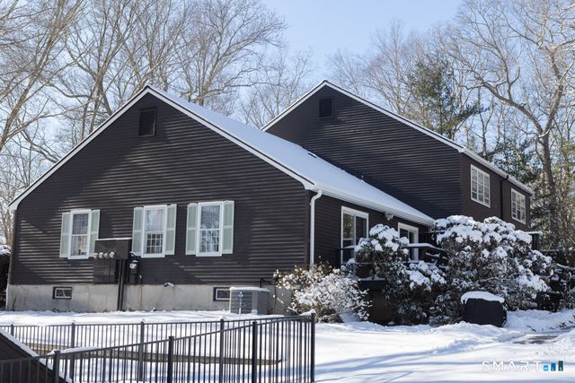 65 Main Street 21, Essex, CT 06442