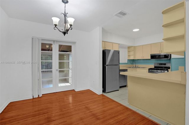 221 NE 48th Ter, Miami, FL 33137