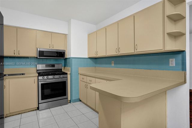 221 NE 48th Ter, Miami, FL 33137