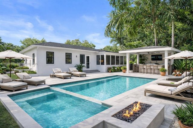 221 NE 48th Ter, Miami, FL 33137