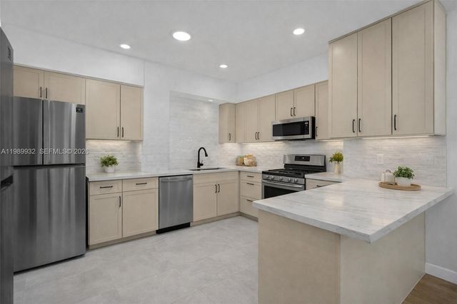 221 NE 48th Ter, Miami, FL 33137