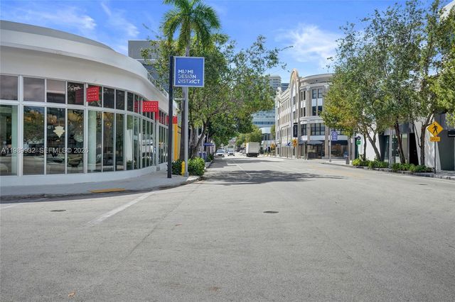 221 NE 48th Ter, Miami, FL 33137