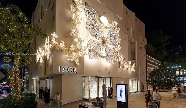 221 NE 48th Ter, Miami, FL 33137