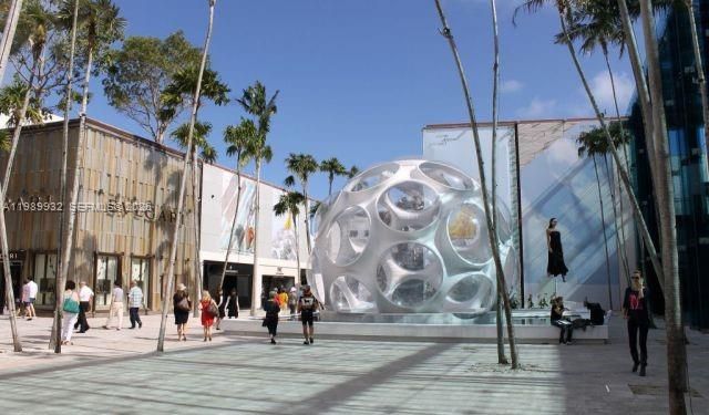 221 NE 48th Ter, Miami, FL 33137