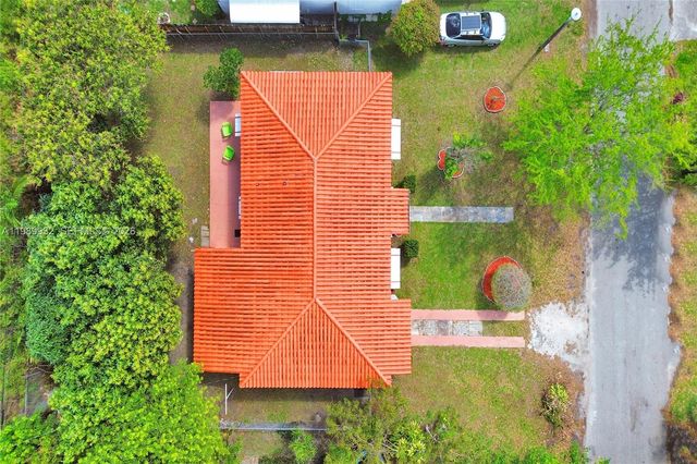 221 NE 48th Ter, Miami, FL 33137