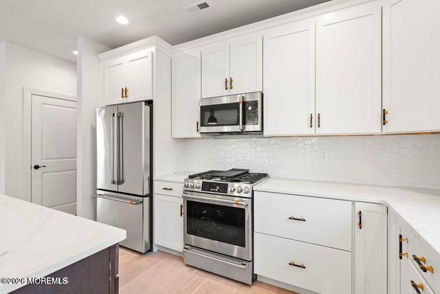 5 Blue Heron Lane, West Creek, NJ 08092